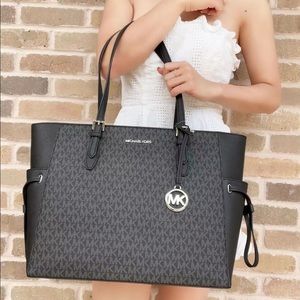 NWT Michael Kors Large Tote 👜